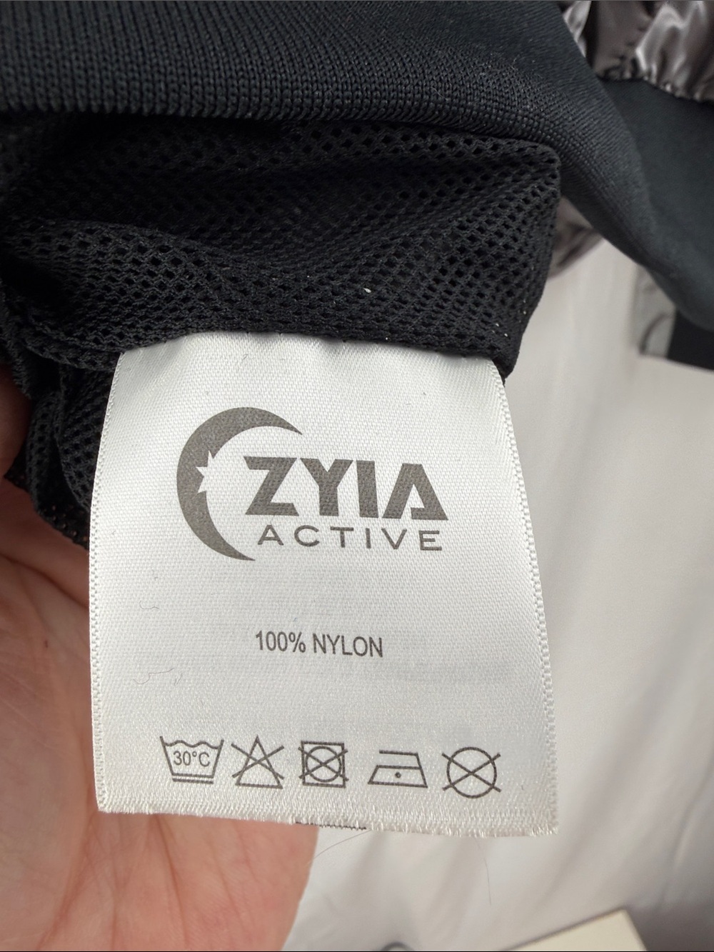 ZYIA Active Women’s Size Large Silver Metallic Gray Hooded Windbreaker Jacket - Picture 9 of 10